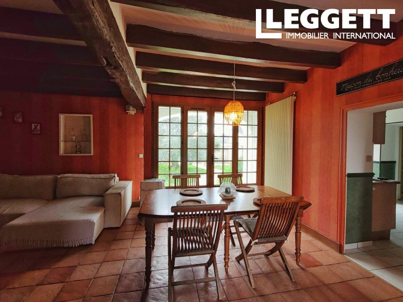 Property photo 2 of 10