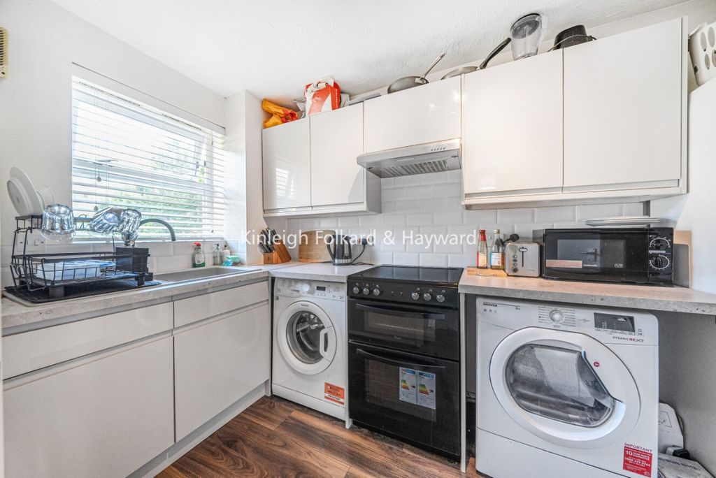 Property photo 2 of 5 6c0836De-7d7d-4610-B