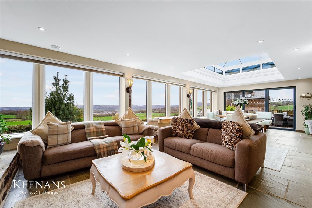 Property photo 3 of 93 31.Jpg