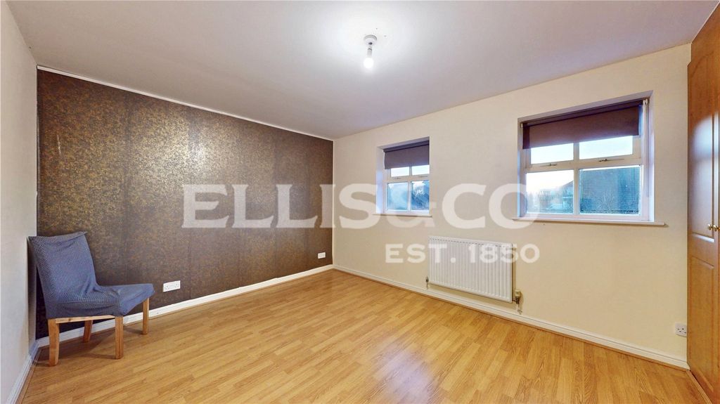 Property photo 2 of 10 Picture No. 07