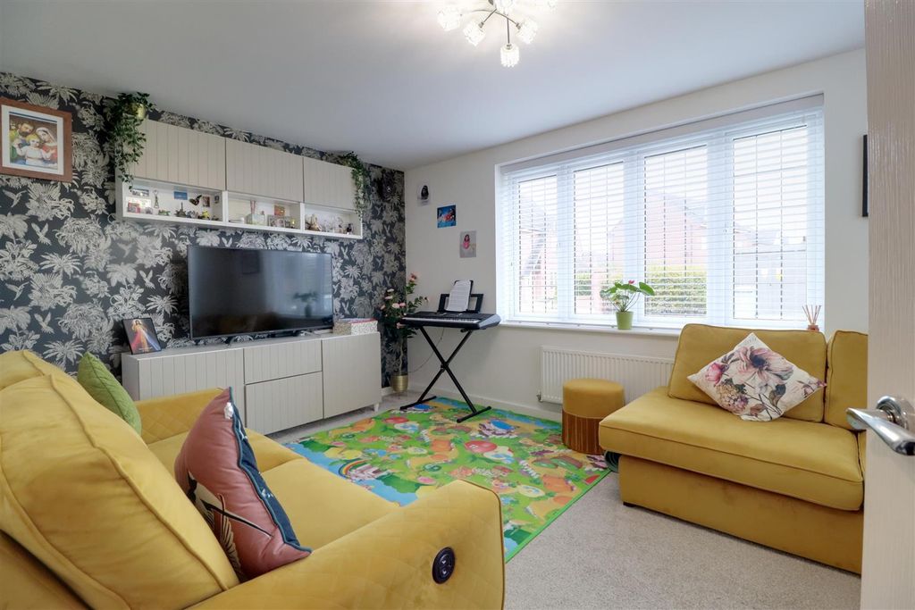 Property photo 3 of 34 Img_4378-Img_4380.Jpg