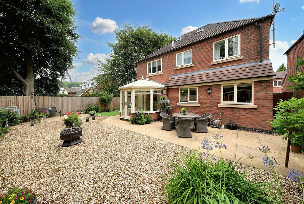 Property photo 2 of 43