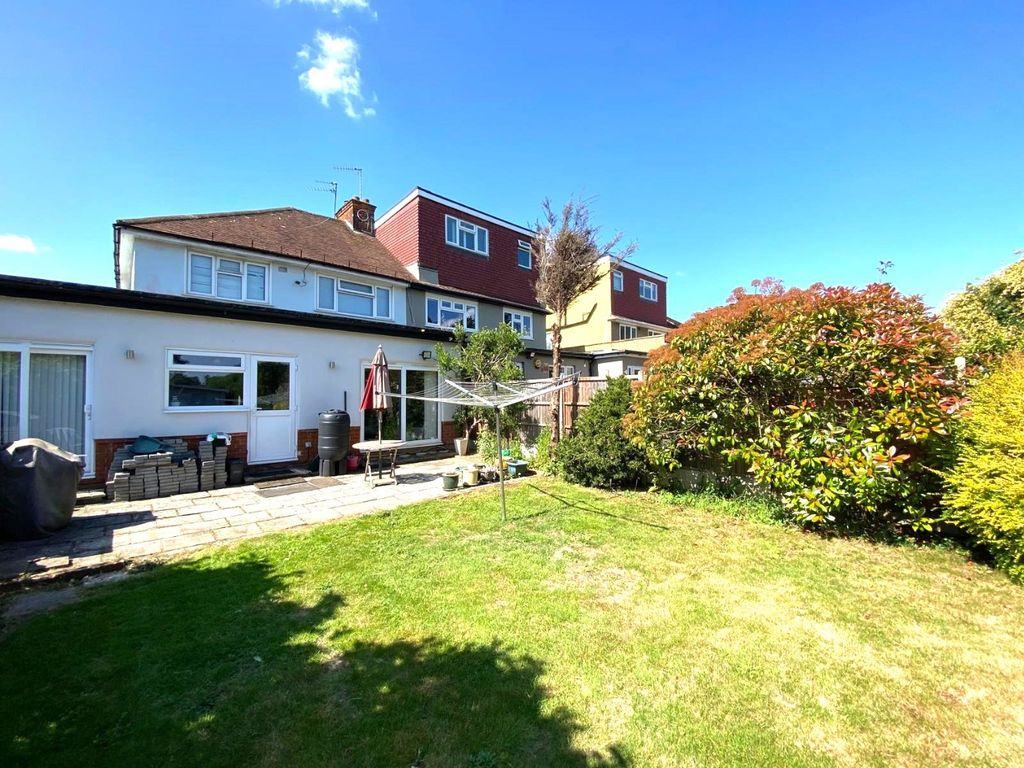 Property photo 2 of 19 4217202