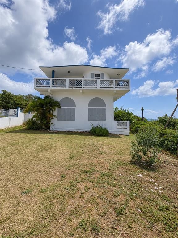 Property photo 2 of 30