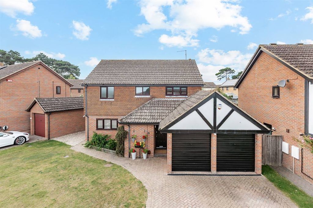 Property photo 1 of 24