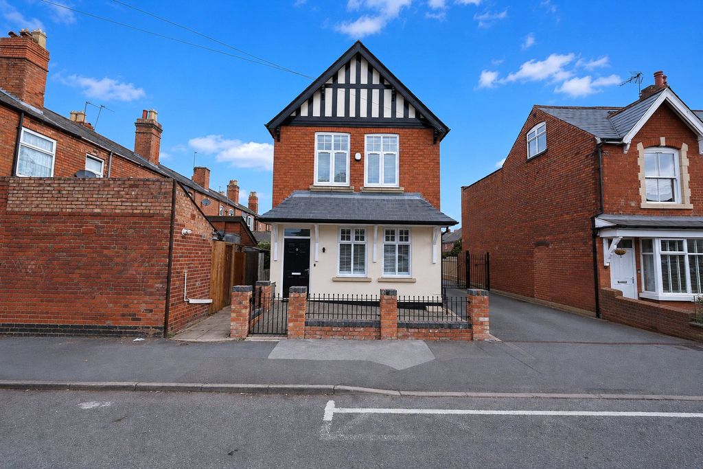 Property photo 2 of 26 Picture No. 85