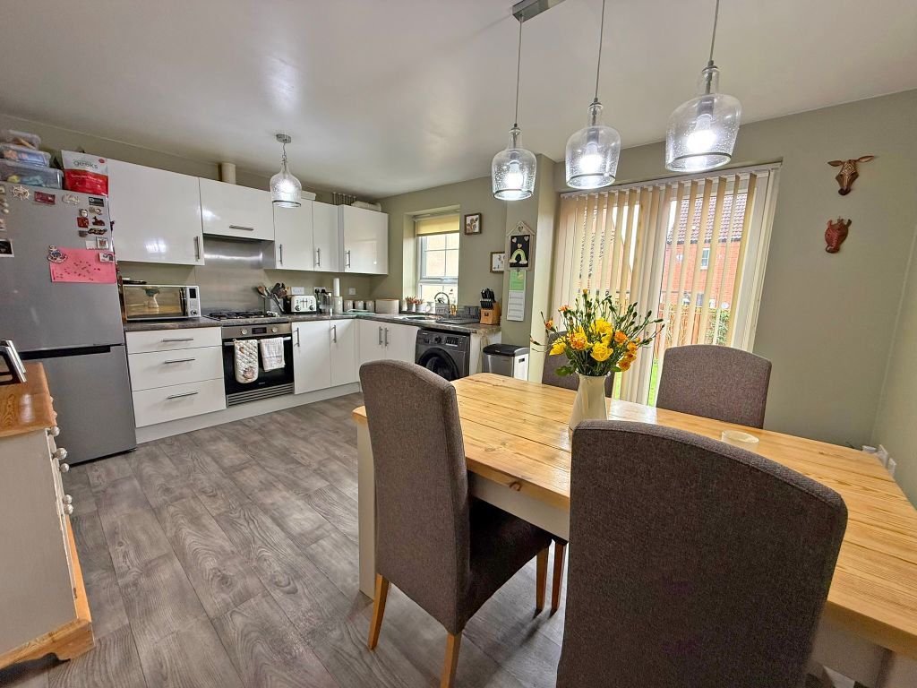 Property photo 3 of 13 Img_8495