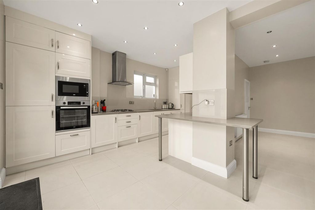 Property photo 2 of 26 19378551 (22).Jpg