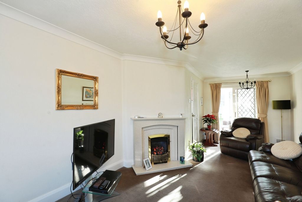 Property photo 3 of 19 Pbox-Img.Jpg