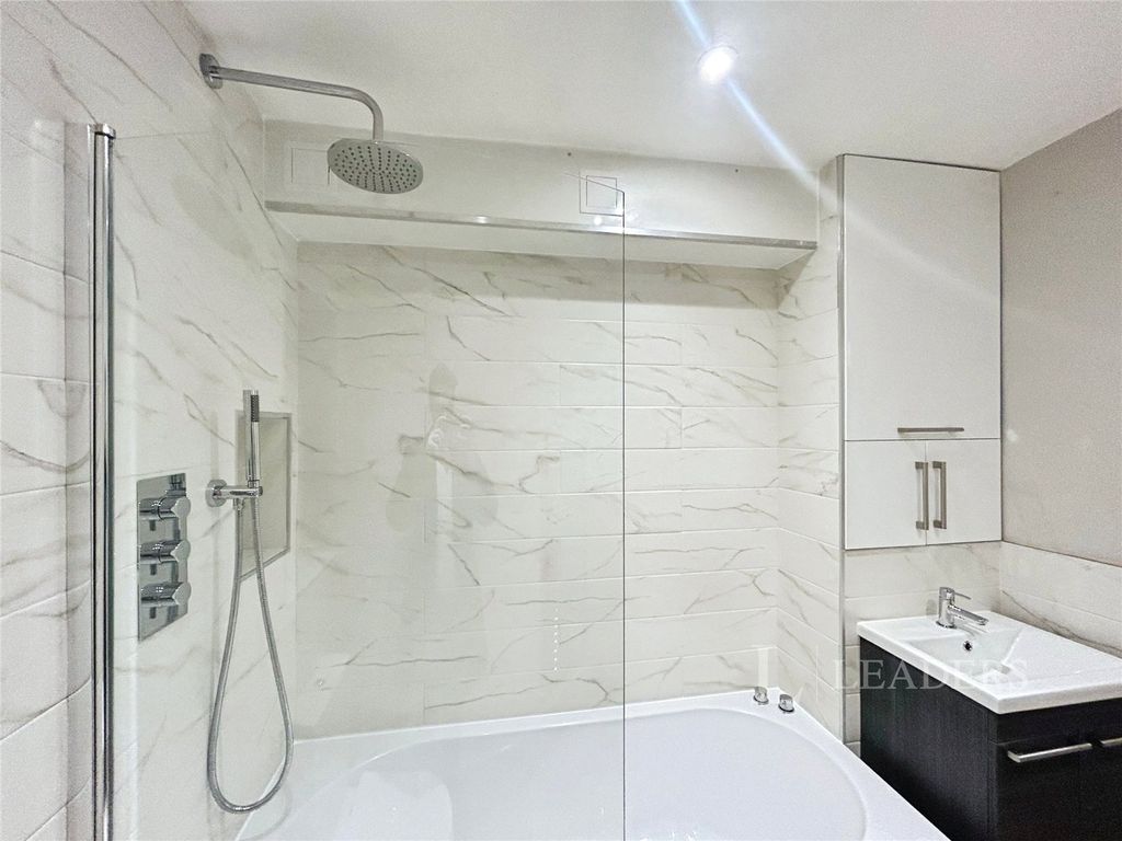 Property photo 3 of 9 Picture No. 01
