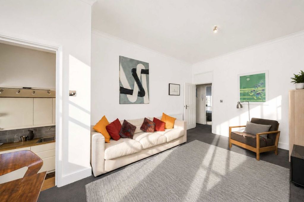 Property photo 1 of 5