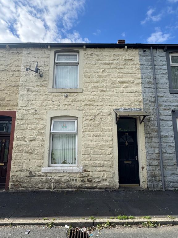 Property photo 1 of 1