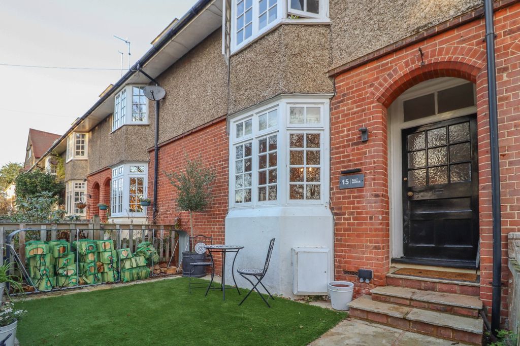 Property photo 1 of 23 4695241