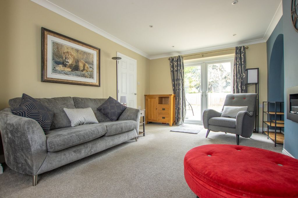 Property photo 3 of 25 4970546