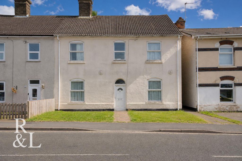 Property photo 1 of 18 Hearthcote (2).Jpg