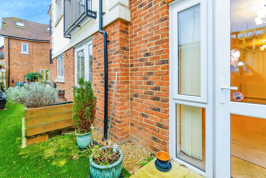 Property photo 1 of 13 Photography