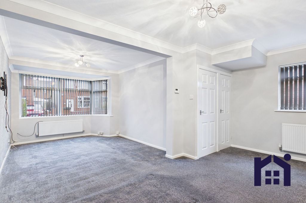 Property photo 2 of 18 Living Room