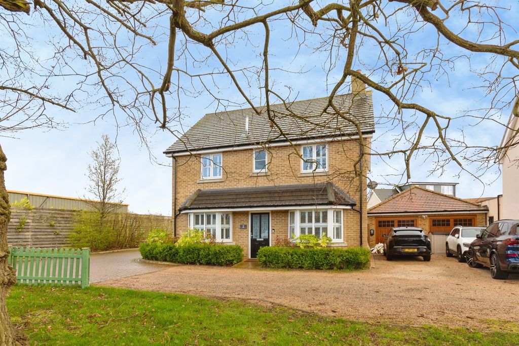 Property photo 1 of 21