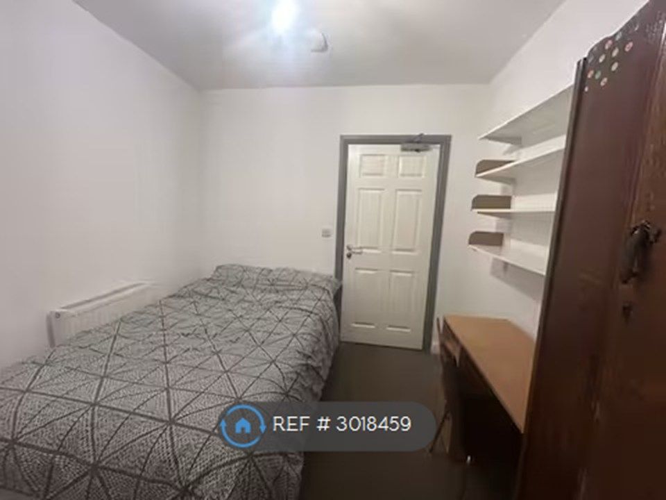 Property photo 3 of 25