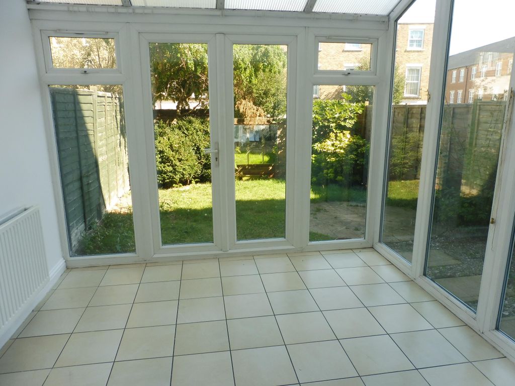 Property photo 3 of 12 Conservatory