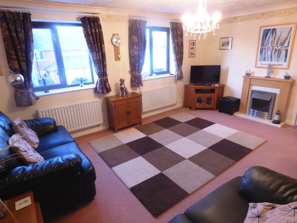 Property photo 2 of 16