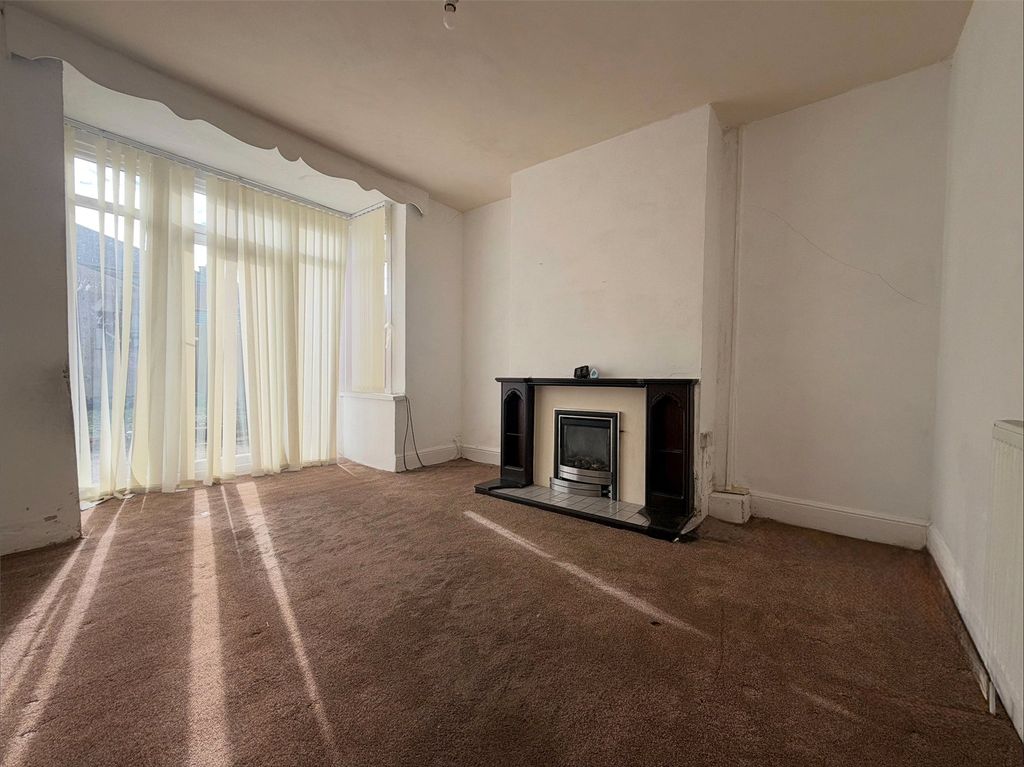 Property photo 3 of 18 Picture No. 14