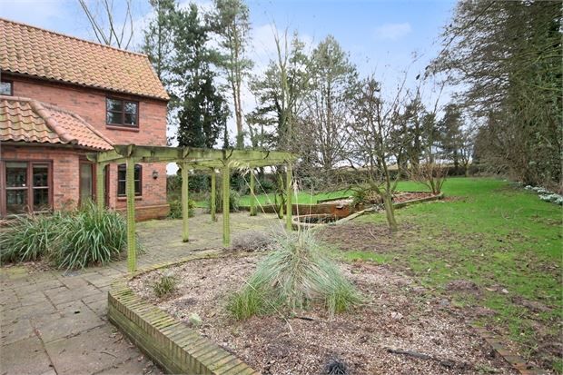 Property photo 2 of 11 Picture 2