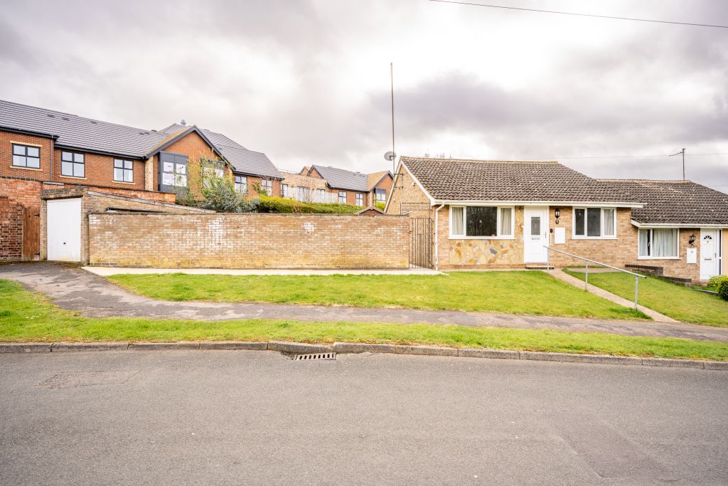 Property photo 1 of 9