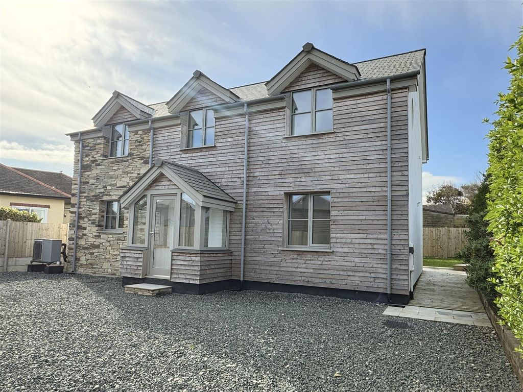 Property photo 1 of 30