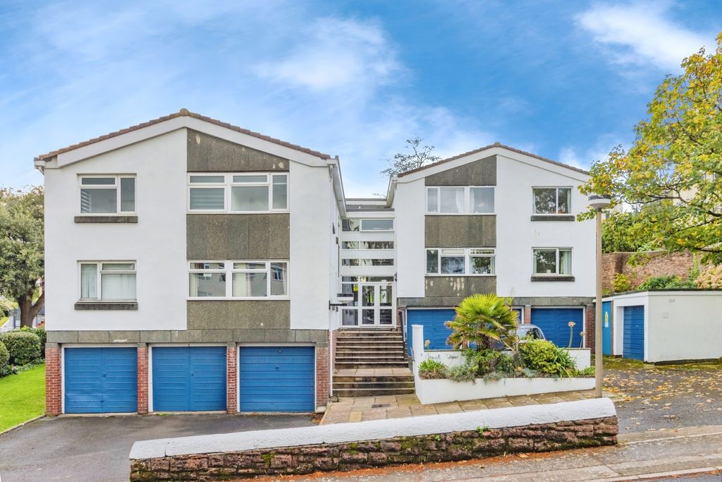 Property photo 1 of 17 Photo