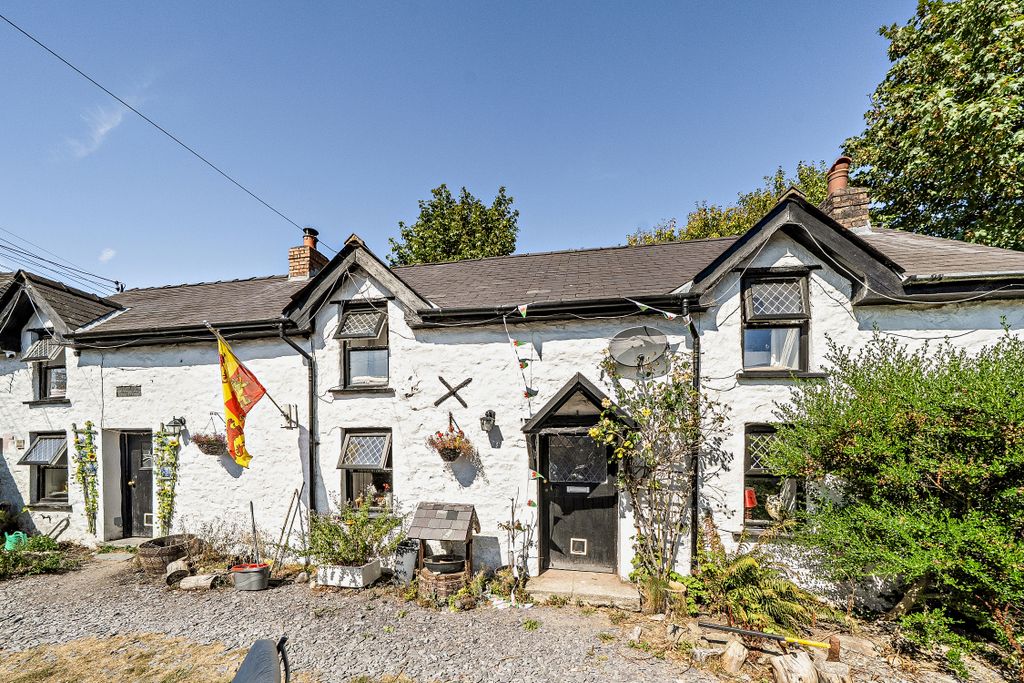 Property photo 1 of 24