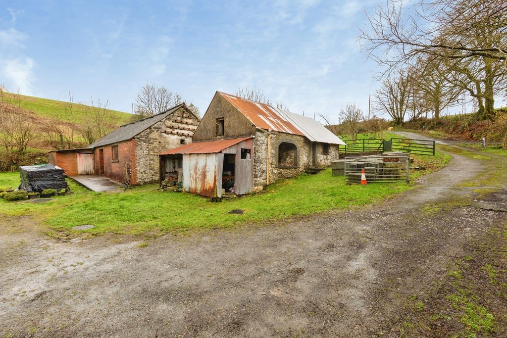 Property photo 2 of 40 Pbox-Img.Jpg