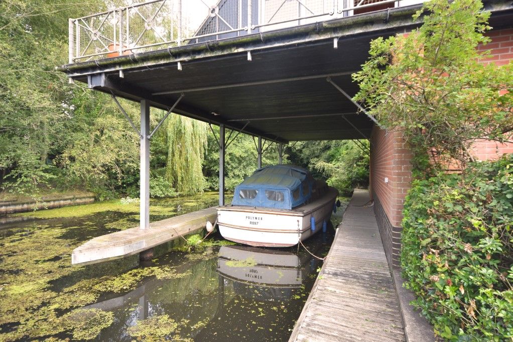 Property photo 1 of 34