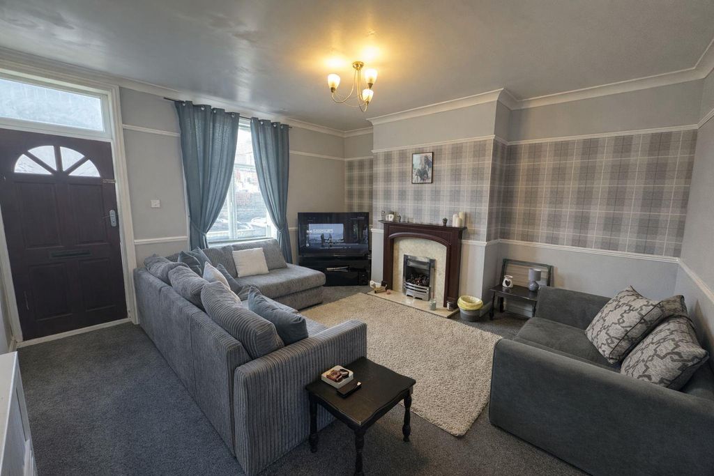 Property photo 2 of 14 Lounge .Jpeg