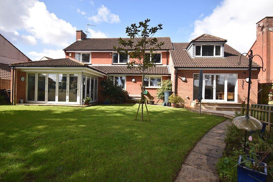 Property photo 1 of 29