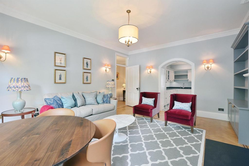 Property photo 2 of 7 3