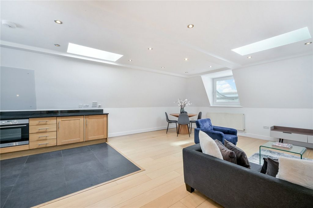 Property photo 3 of 12 Picture No. 06