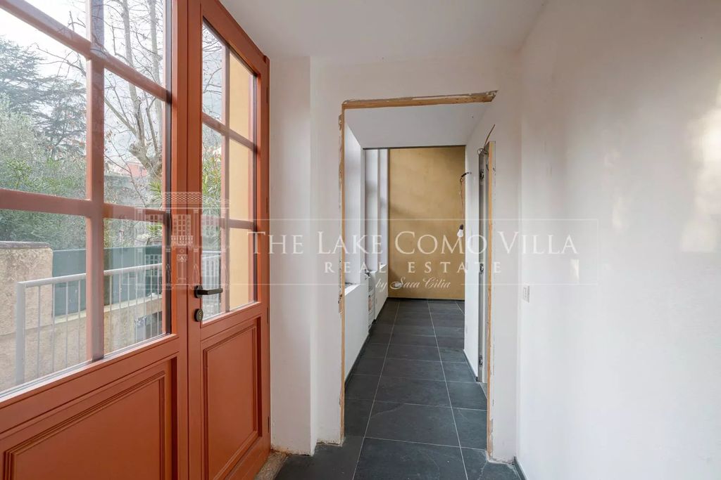 Property photo 2 of 26