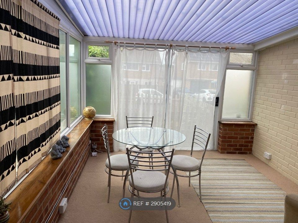 Property photo 3 of 11 Sun Room