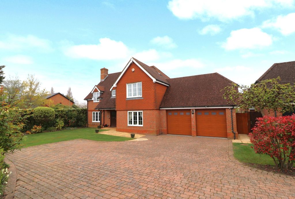 Property photo 1 of 24