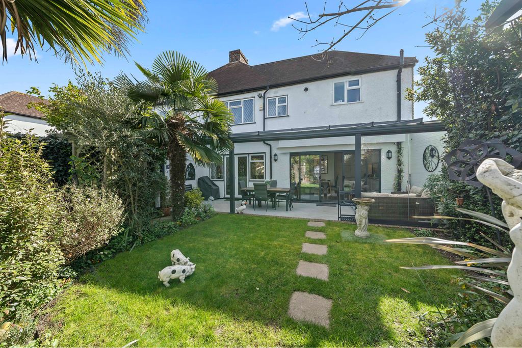 Property photo 3 of 22 Photo 28