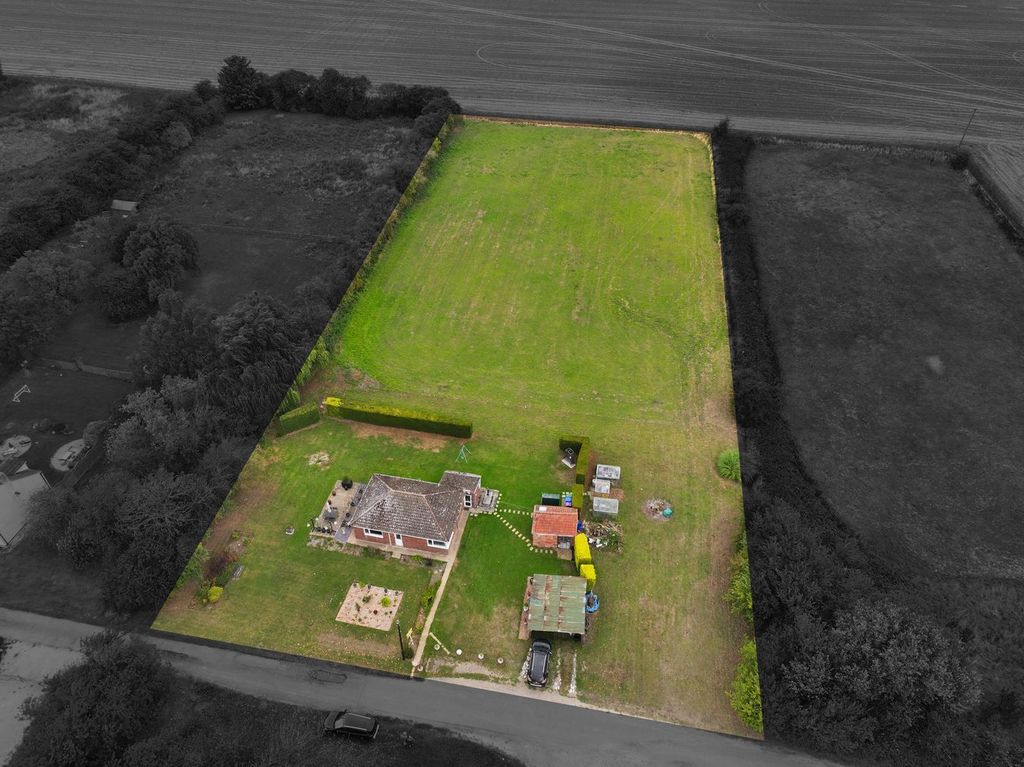 Property photo 2 of 16