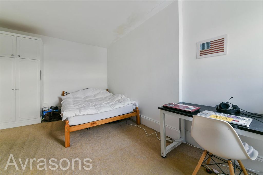 Property photo 3 of 11 Bedroom