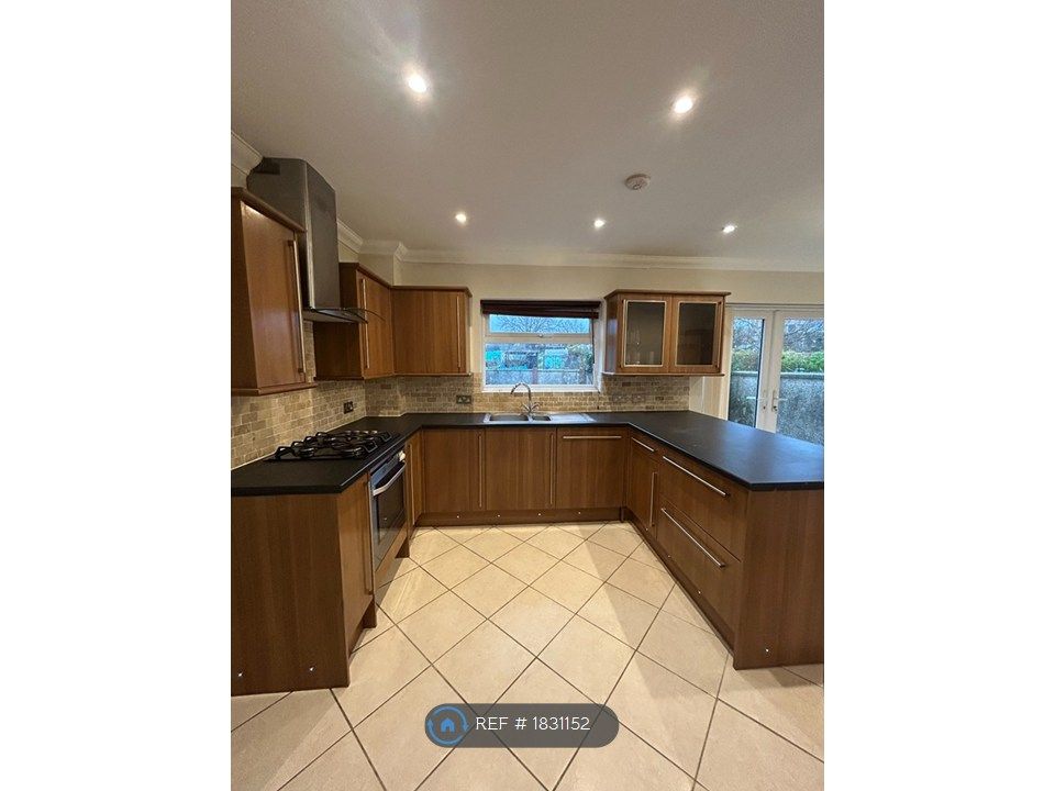 Property photo 1 of 12 Kitchen/Diner