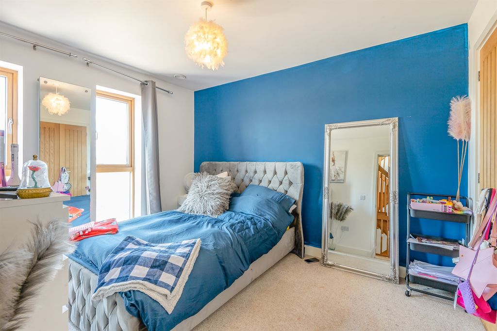 Property photo 1 of 12 Front