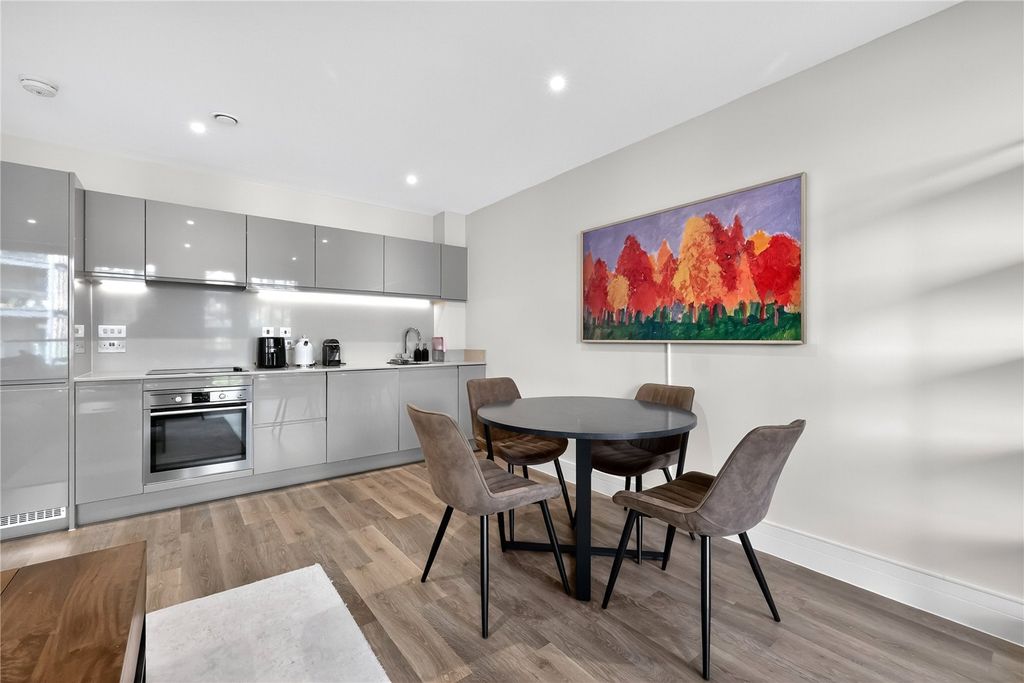 Property photo 2 of 17 Reception/Kitchen