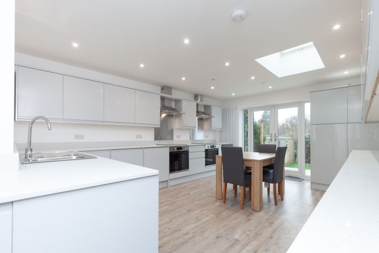 Property photo 3 of 6 Kitchen Dining Area