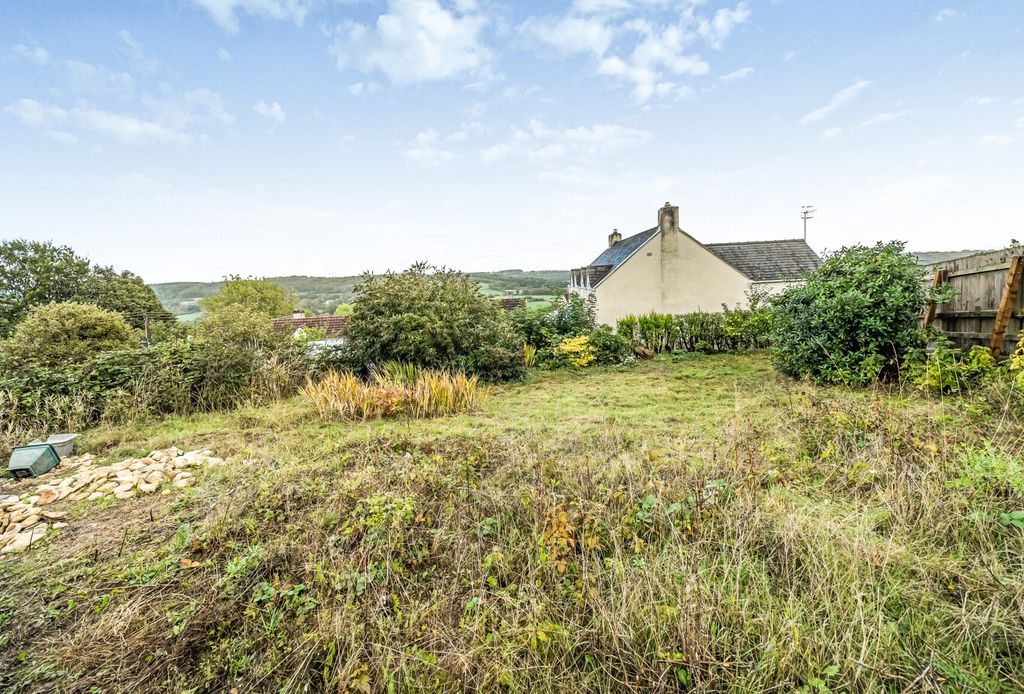 Property photo 2 of 19 1355385-16-68c455...