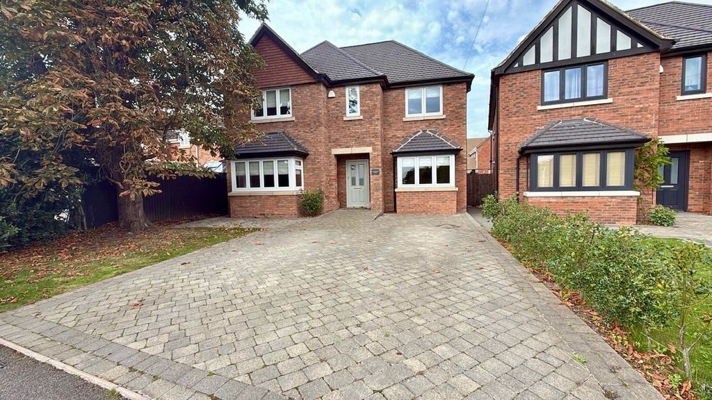 Property photo 1 of 21