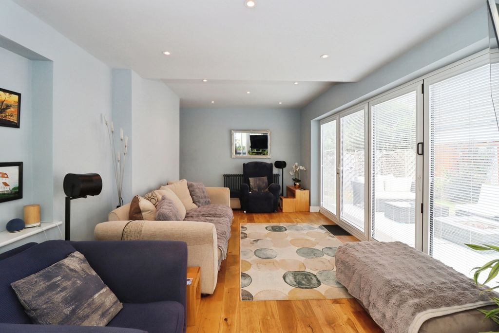 Property photo 2 of 22 Photo